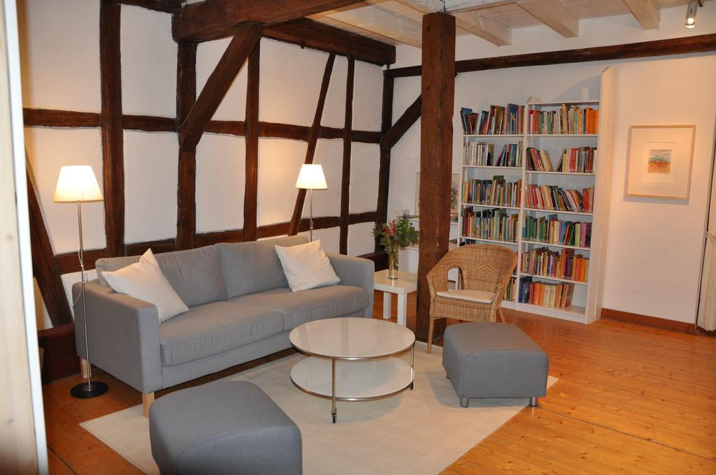 Gastezimmer Am Hof 美因河畔法兰克福 外观 照片
