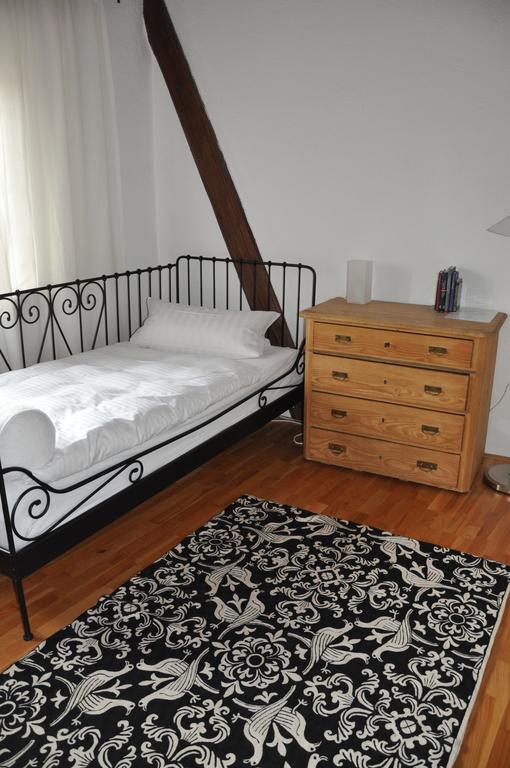 Gastezimmer Am Hof 美因河畔法兰克福 外观 照片