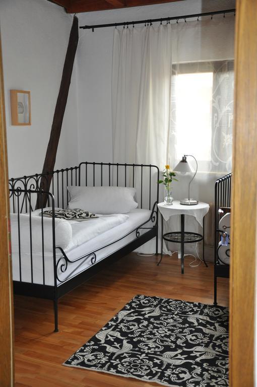Gastezimmer Am Hof 美因河畔法兰克福 外观 照片