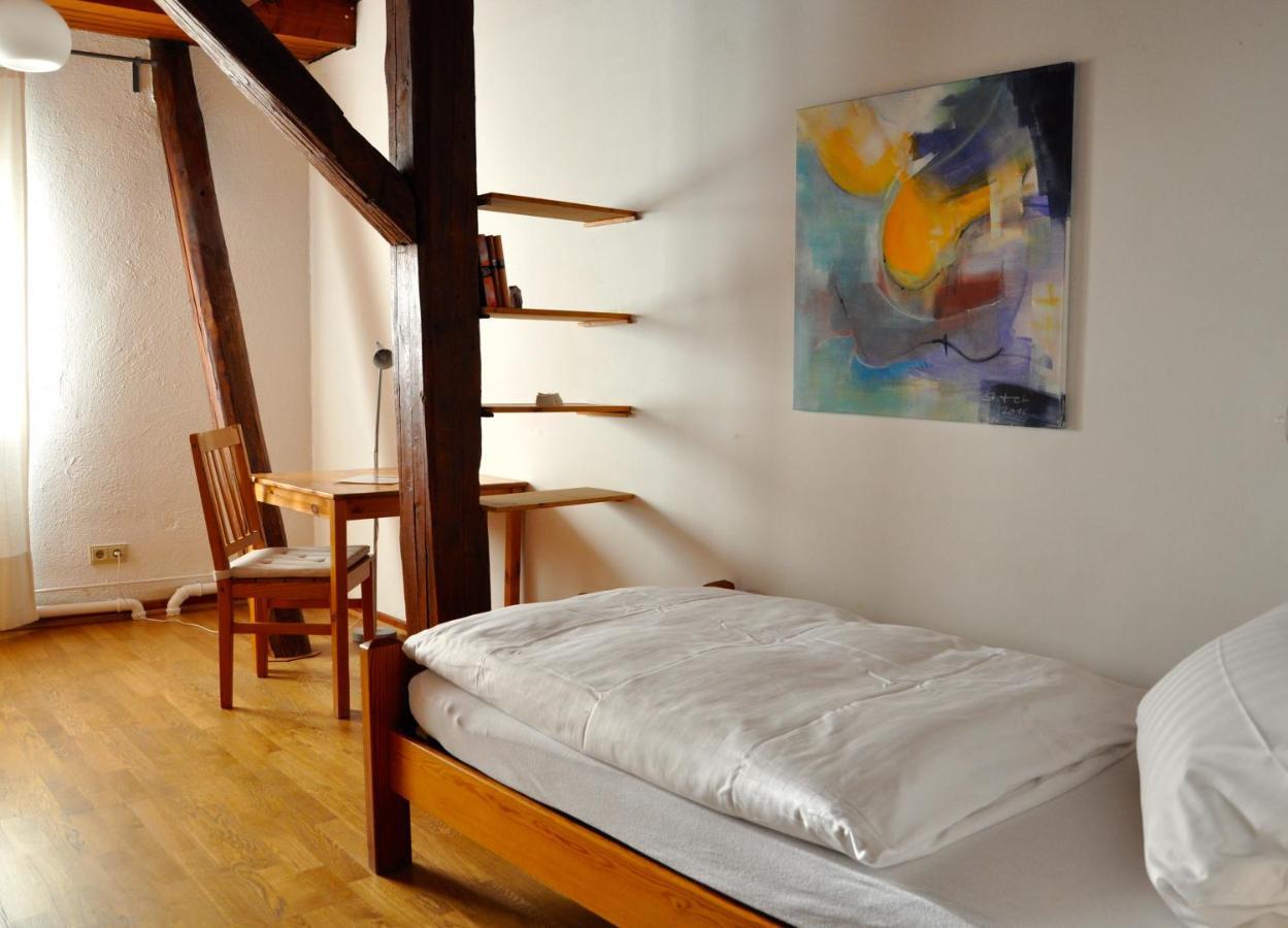 Gastezimmer Am Hof 美因河畔法兰克福 外观 照片